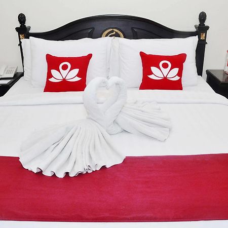 Zen Rooms Sultan Iskandar Muda Surabaya Bagian luar foto
